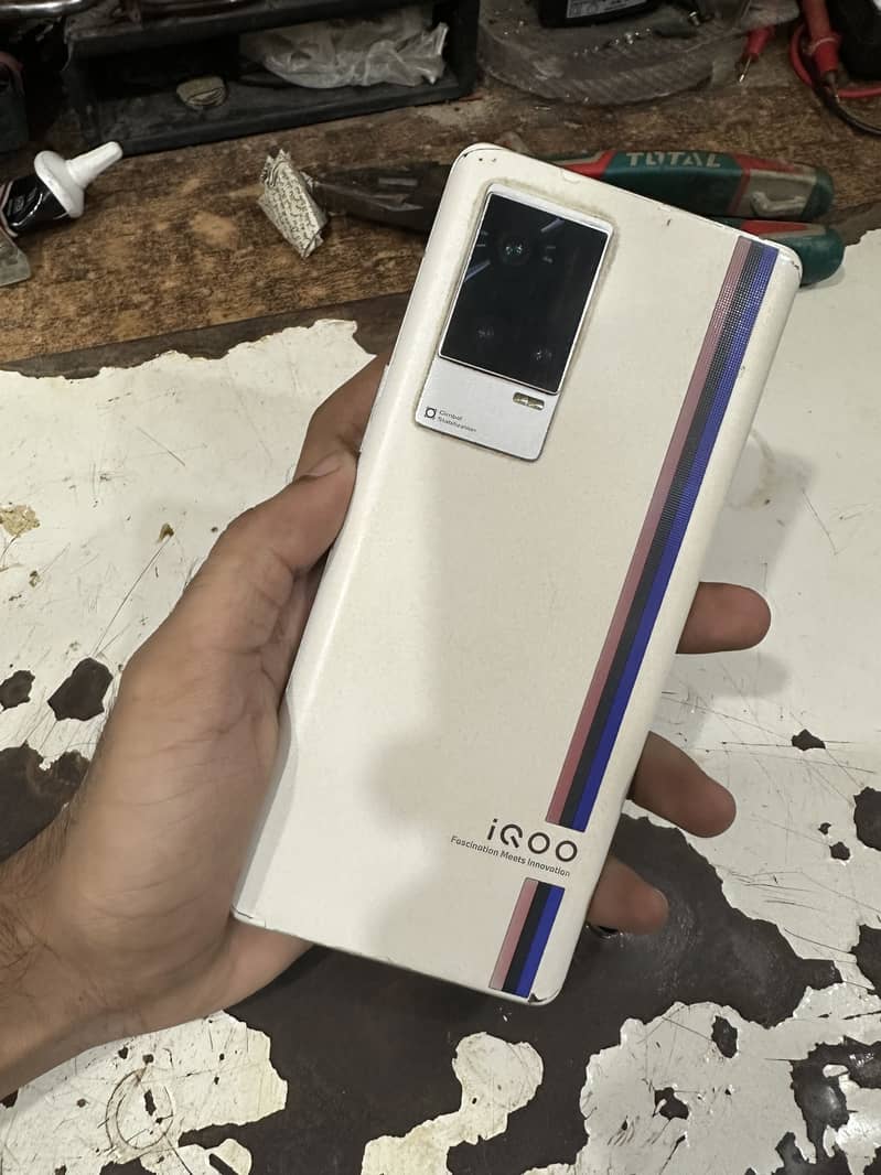 IQOO 8 pro 6