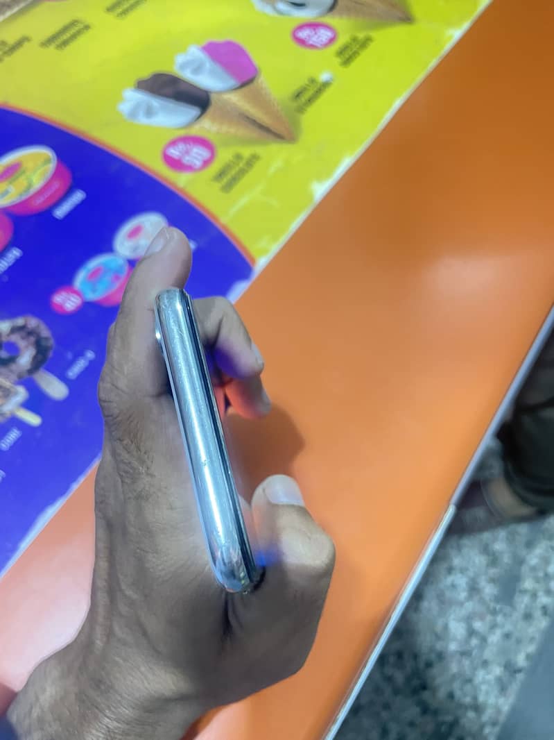 Iphone x 4