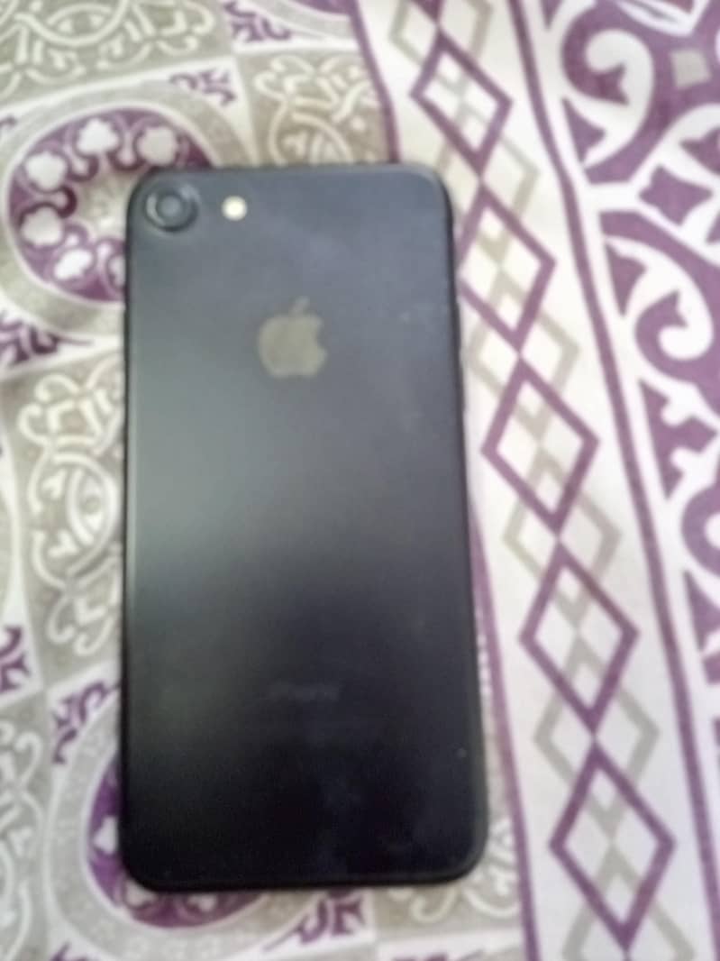 Apple iPhone 7 15