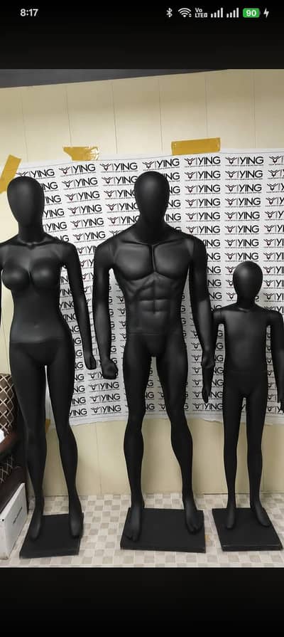 Dummies Mannequins for display.