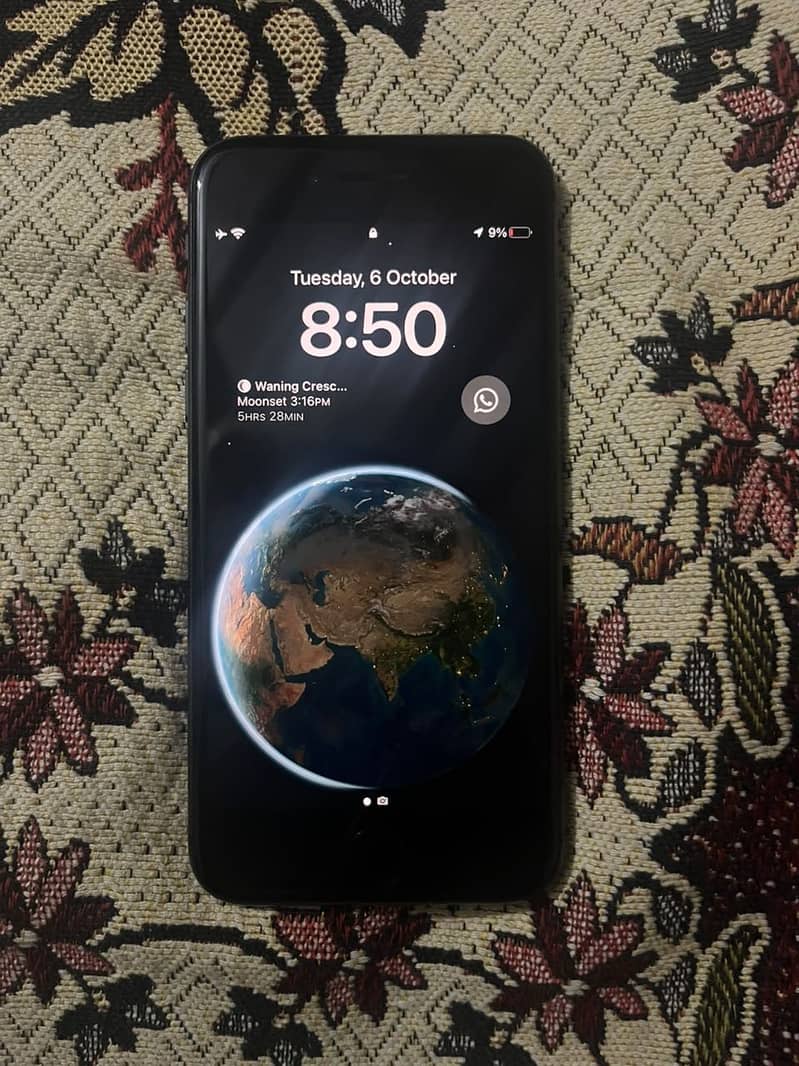 Apple iPhone 8 3
