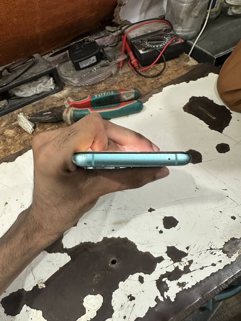 One Plus 8T 5