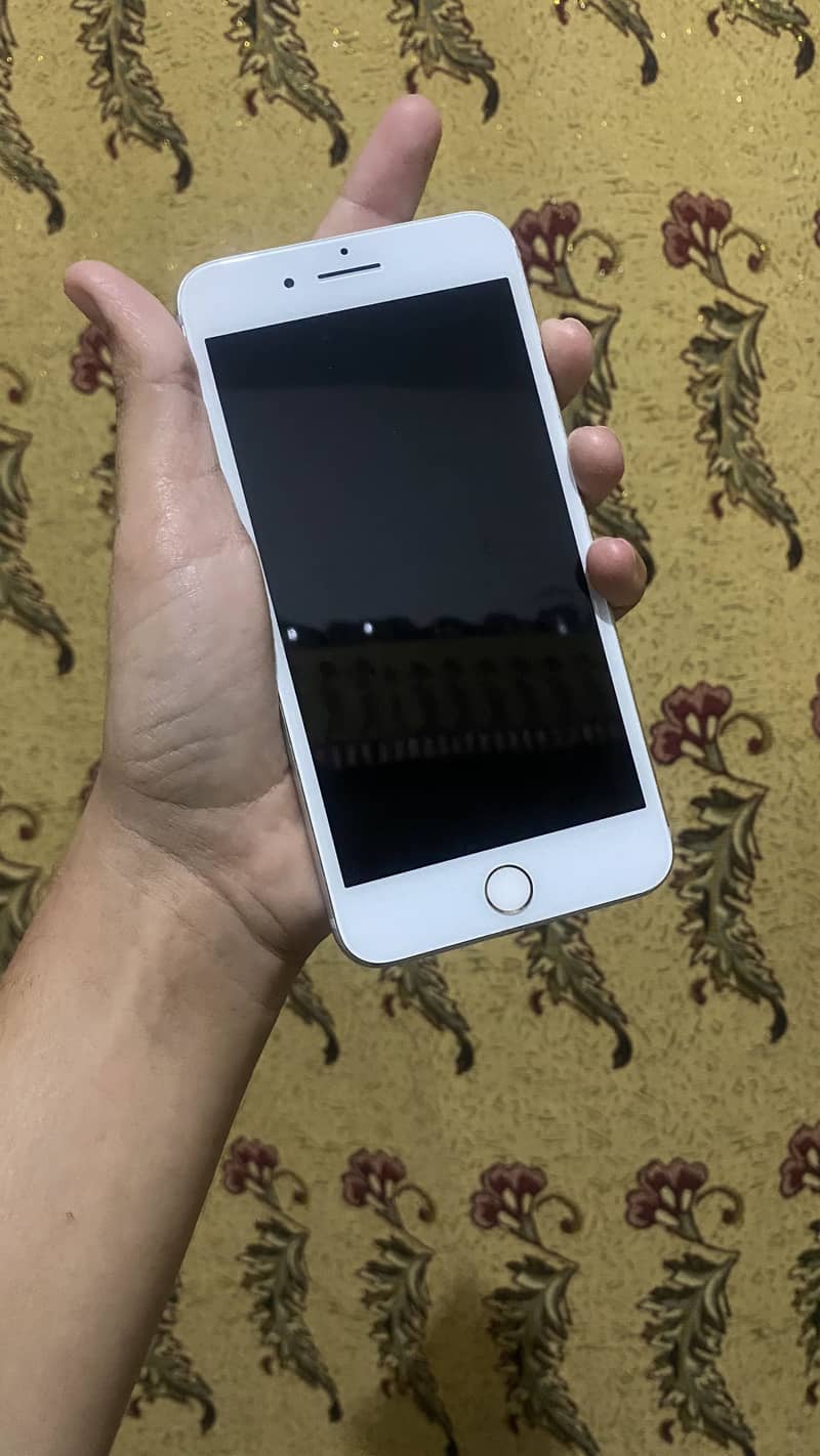iPhone 7Plus (Pta Approved) 5