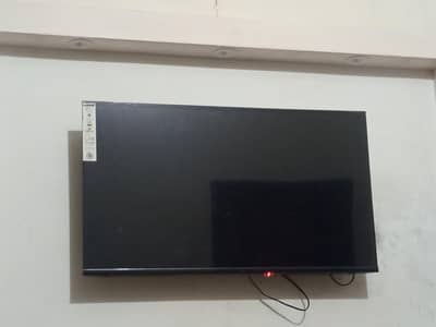 Tizen Samsung 42 inch led smart LCD