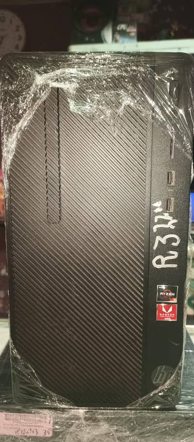 HP MiCro Tower 285 G3 with Ryzen 5 2400g 8/128 RX Vega 11