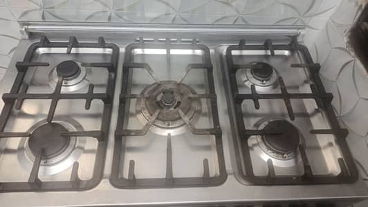 Gas and Electric oven with new condition