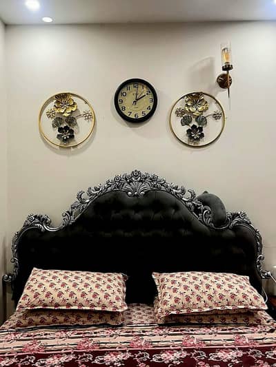 Almost new bed set for SALE