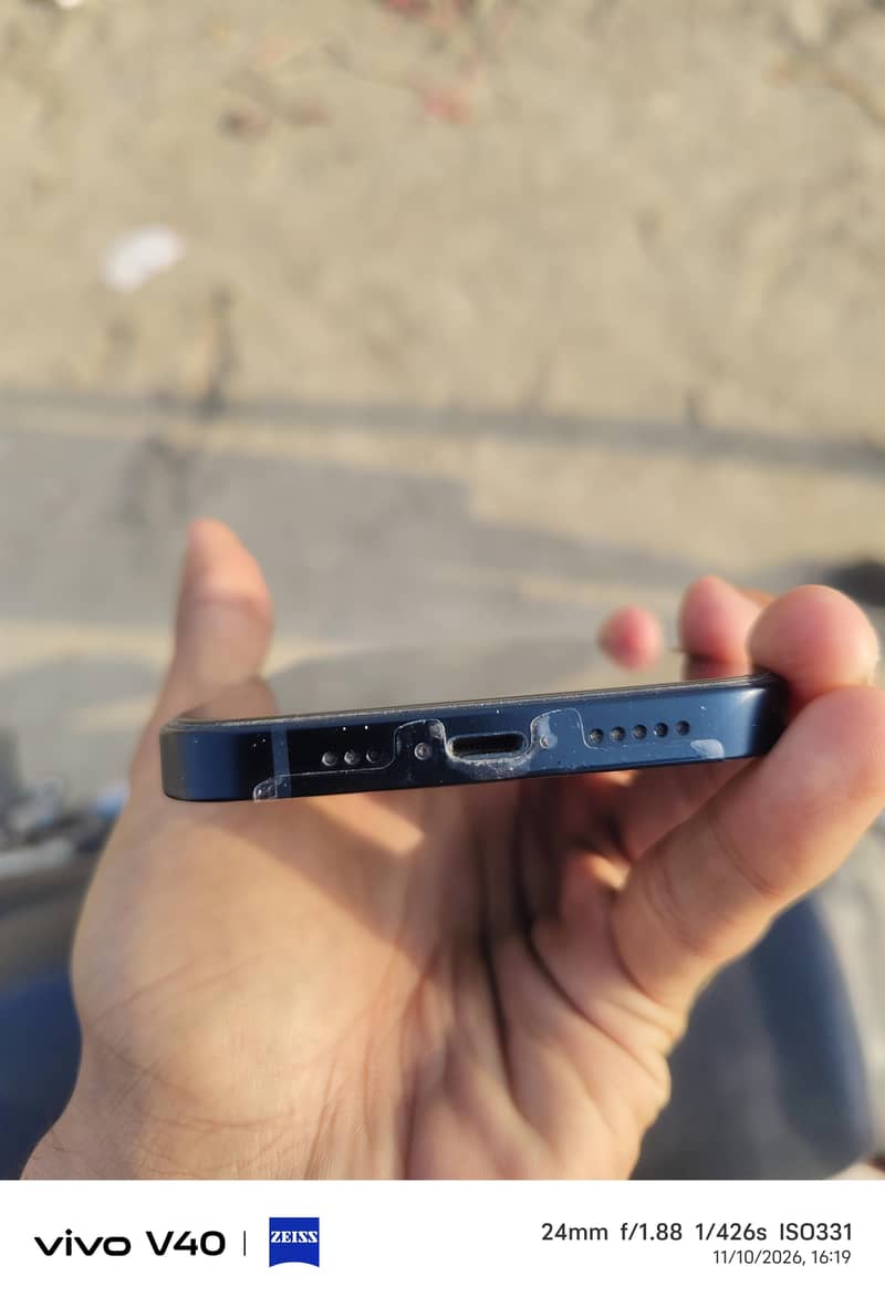 Apple iPhone 13 1