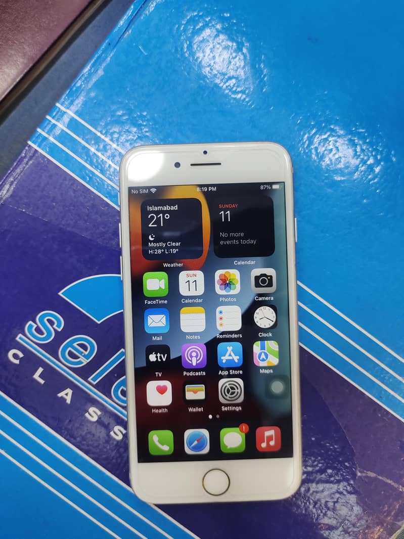 Apple iPhone 7 1