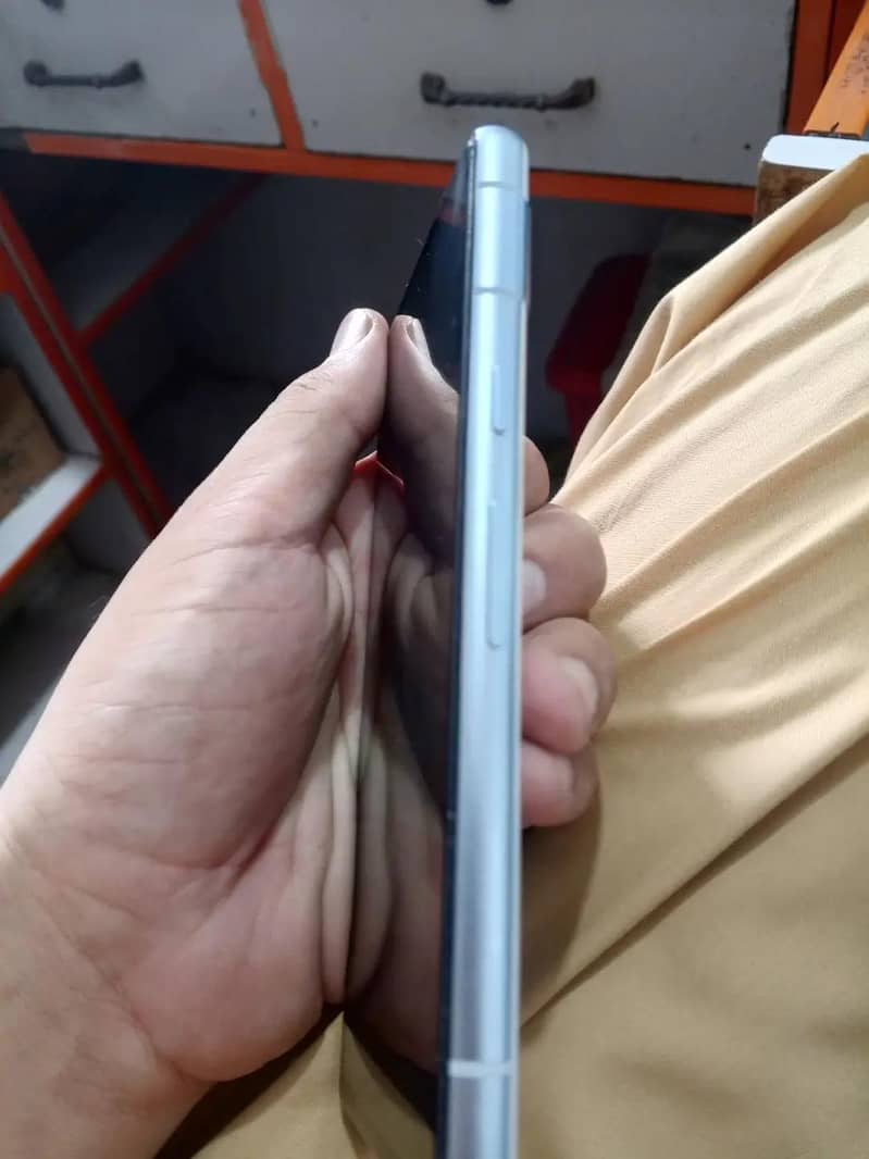 Google Pixel 7a 2