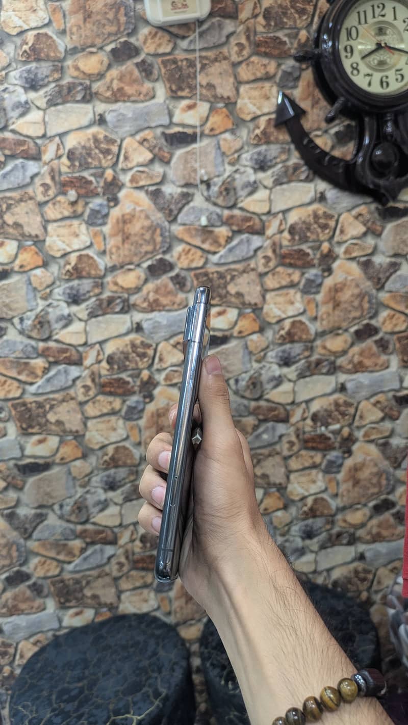 Google Pixel 8 Pro 0