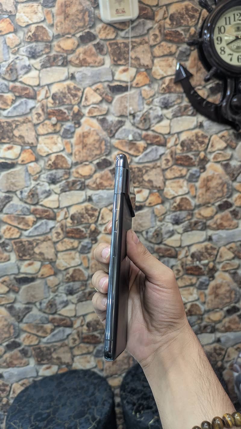Google Pixel 8 Pro 3
