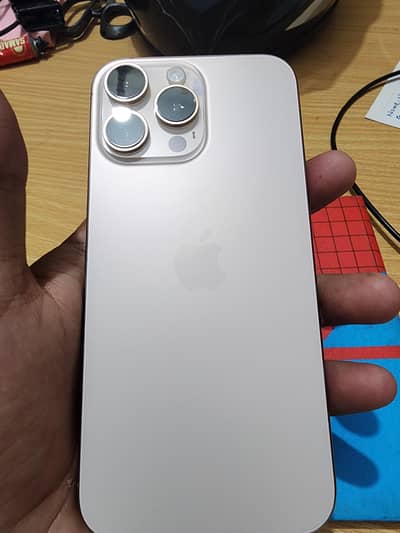 Apple iPhone 16 Pro Max