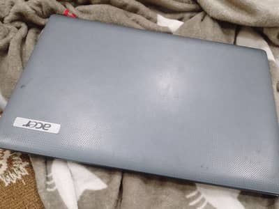 Laptop for Sale – Old Model, Battery Not Working, Parts Available