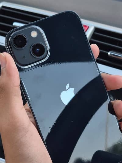 Apple iPhone 13