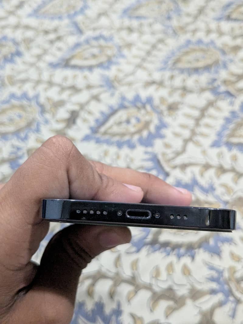 Apple iPhone 12 Pro 3