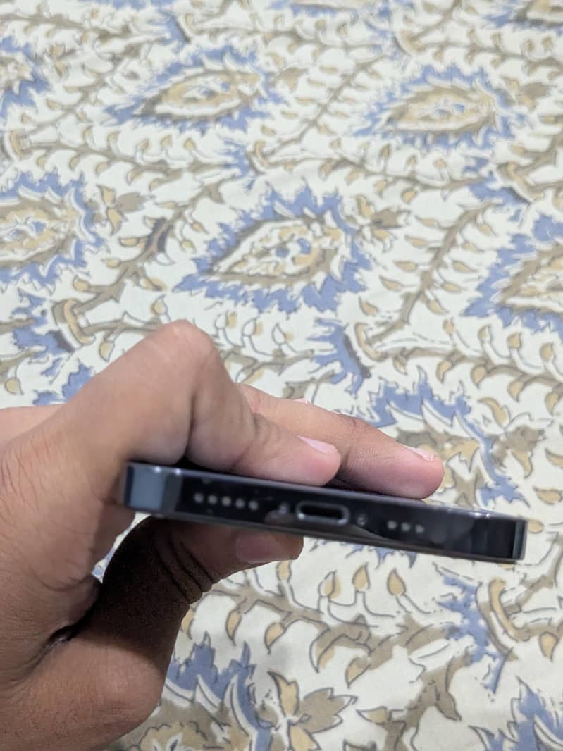 Apple iPhone 12 Pro 6