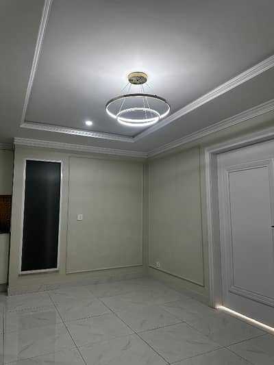 1 bed Non Fur Flat For Rent in bahria Town lahore