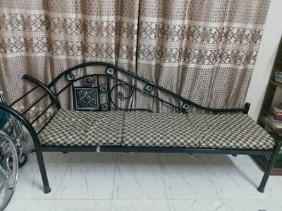 Iron Sofa Seat