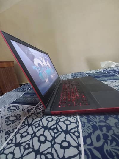 Dell inspiron  15 1700 Gaming Laptop
