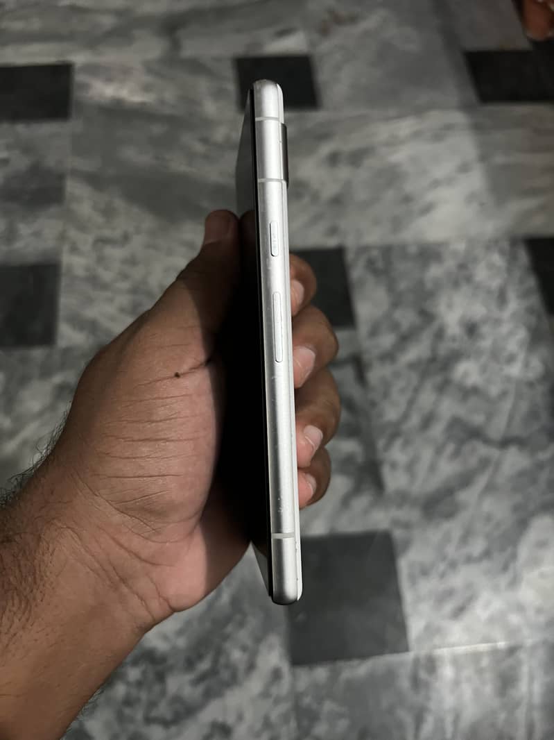 Google Pixel 7A 2