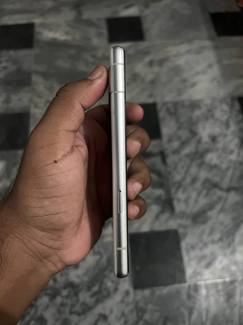 Google Pixel 7A 3