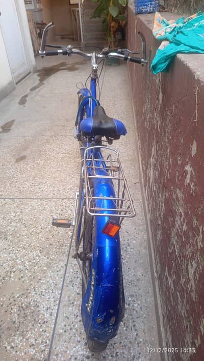 2 Mountain bikes