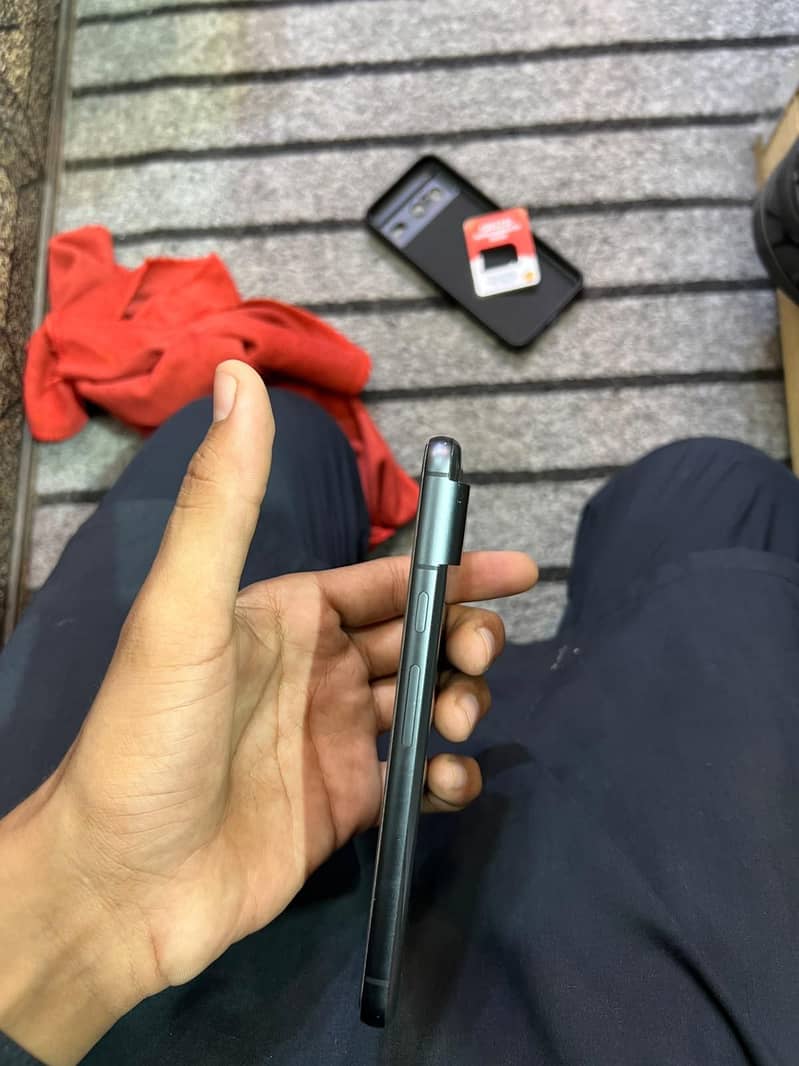 Google Pixel 8 3