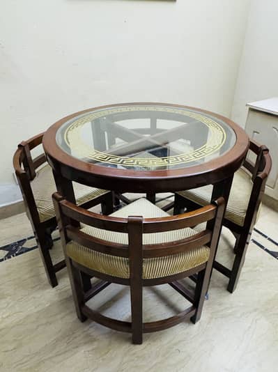 GOURMET FURNITURE (4 seats) DINING TABLE