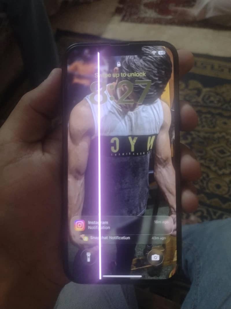 Apple iPhone 13 5