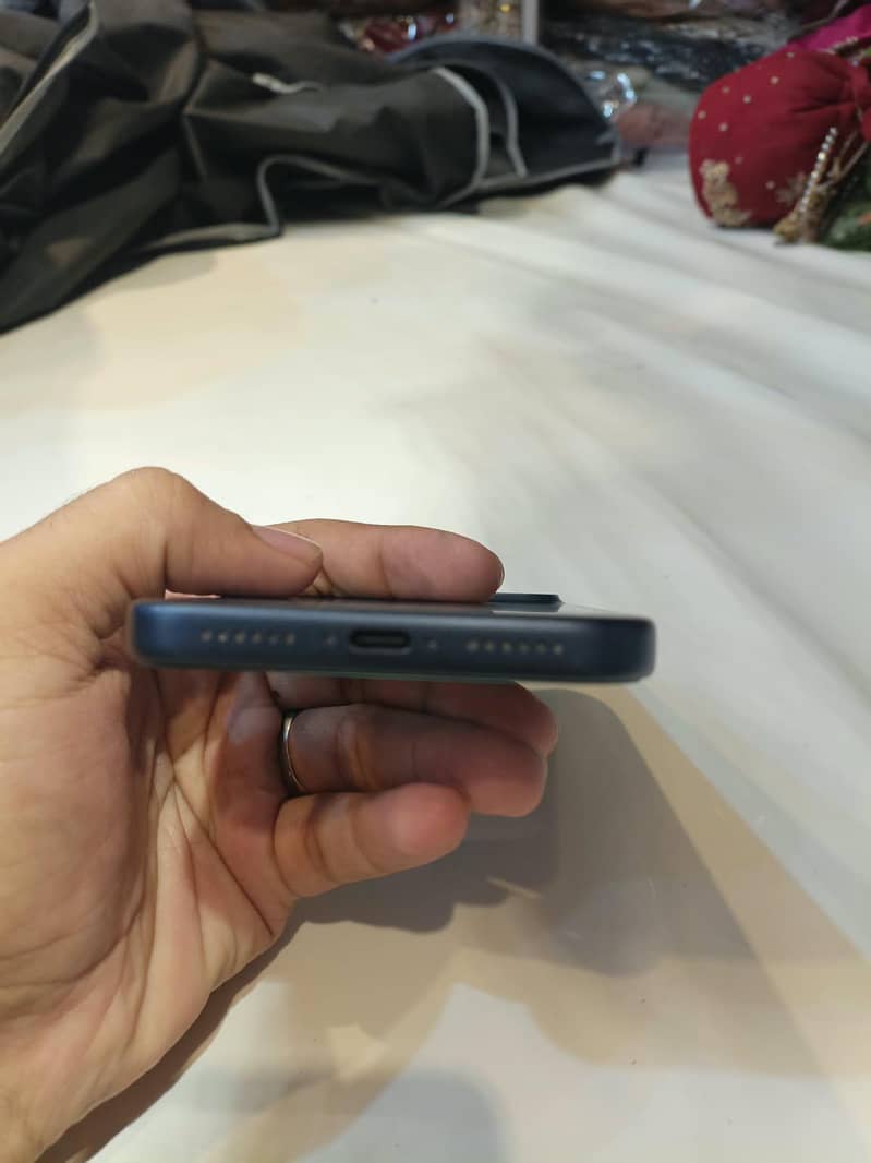 Apple iPhone 17 Pro Max 4