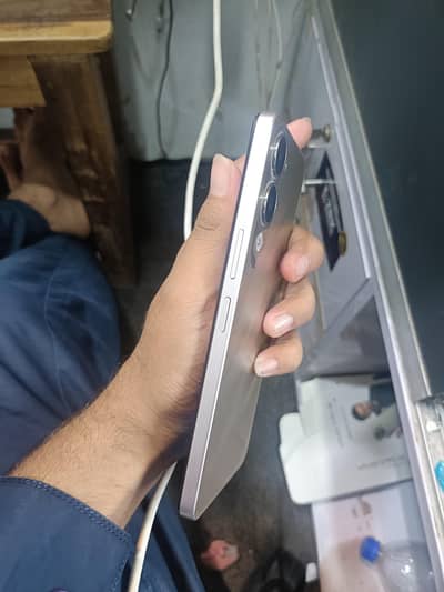 Vivo Y04