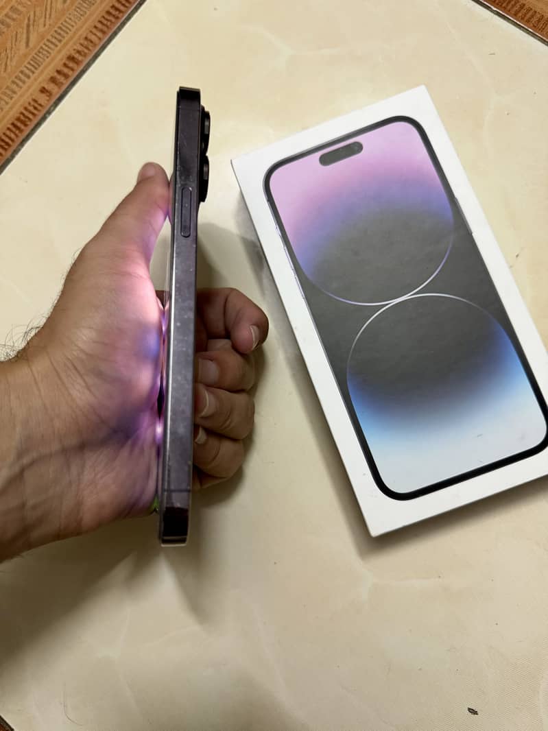 Apple iPhone 14 Pro Max 1