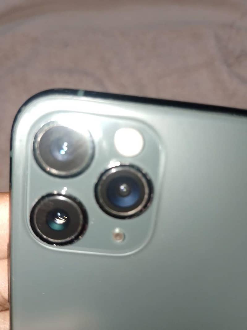 Apple iPhone 11 Pro 1