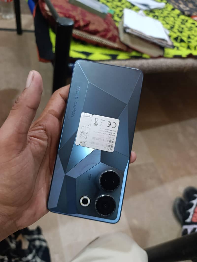 Tecno CAMON 20 2