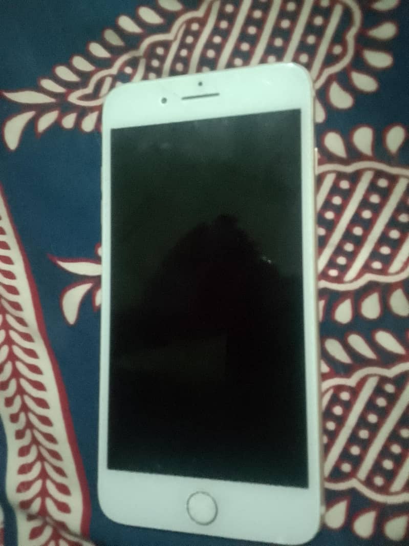 Apple iPhone 7 Plus 5