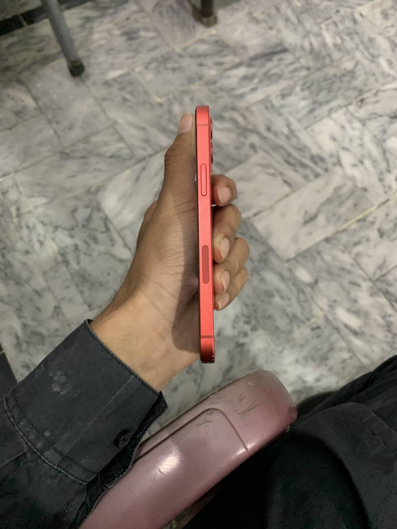 Apple iPhone 12 5