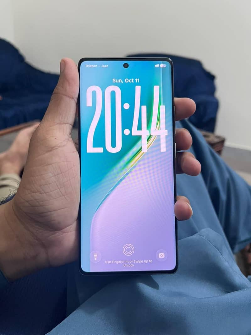 Tecno CAMON 40 Pro 6