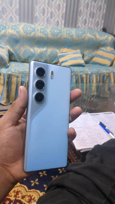 Tecno CAMON 40 Pro