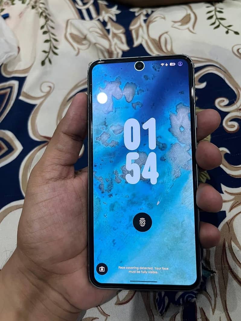 Google Pixel 8 5