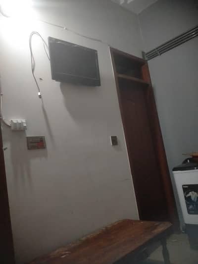 new led hai 28 inch kiy hai good condition hai kue masal nhai hai