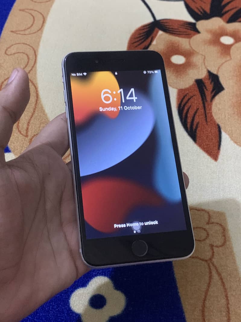 Apple iPhone 7 Plus 3