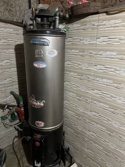 Electric & Gas storage geyser 35 gallons
