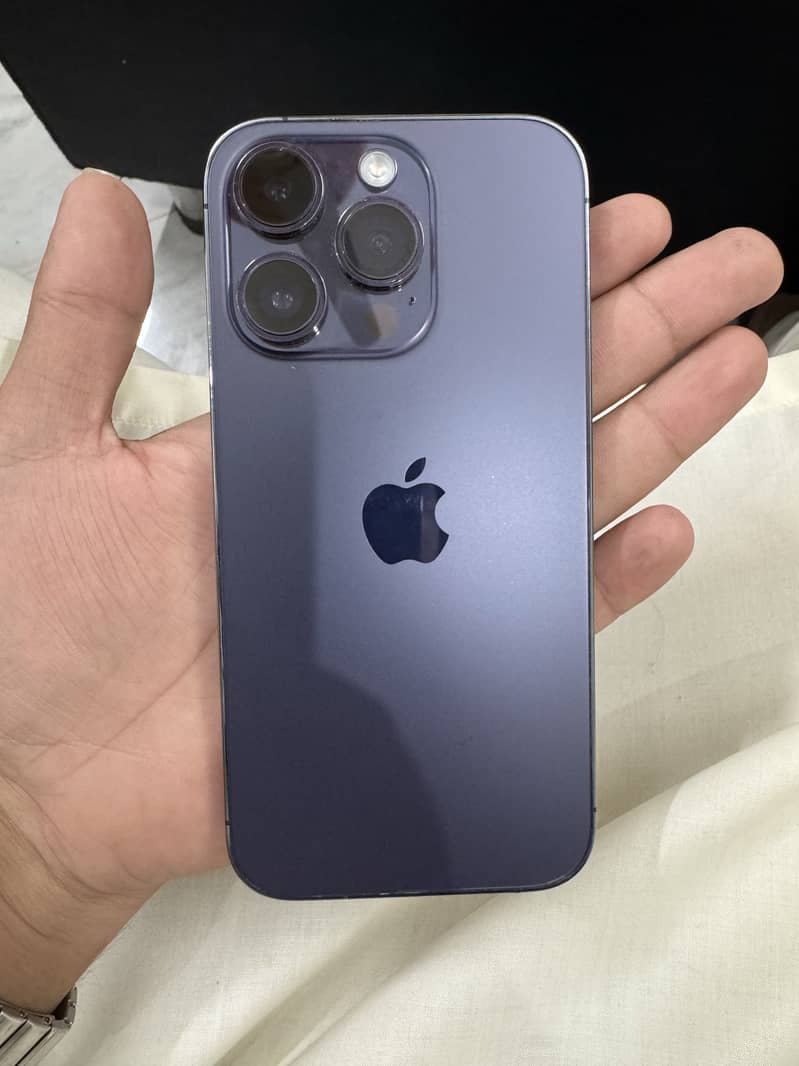 Apple iPhone 14 Pro 0