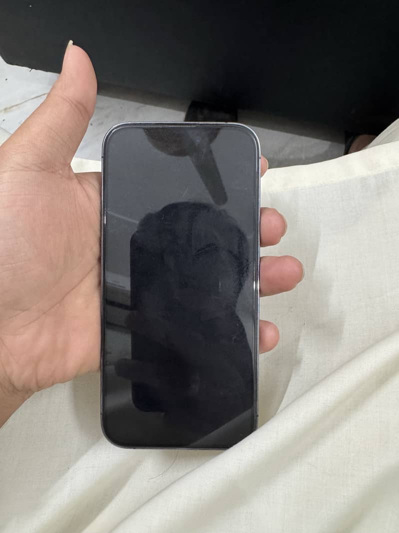 Apple iPhone 14 Pro 1