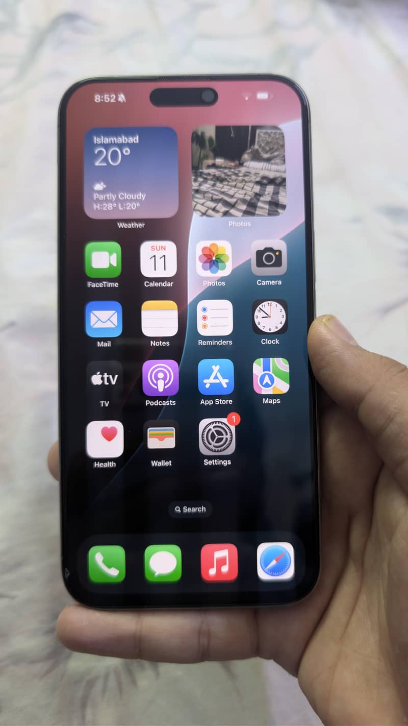 Apple iPhone 15 Pro Max 3