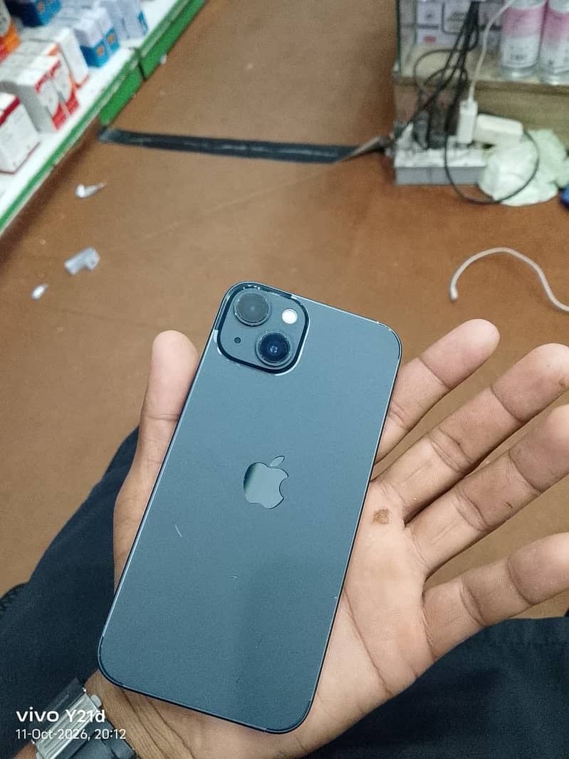 Apple iPhone 13 3