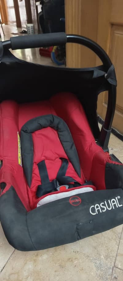 baby carry cot + car seat