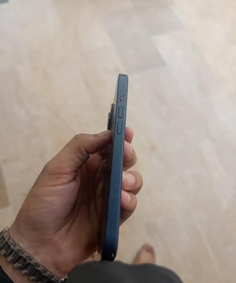 Apple iPhone 14 1