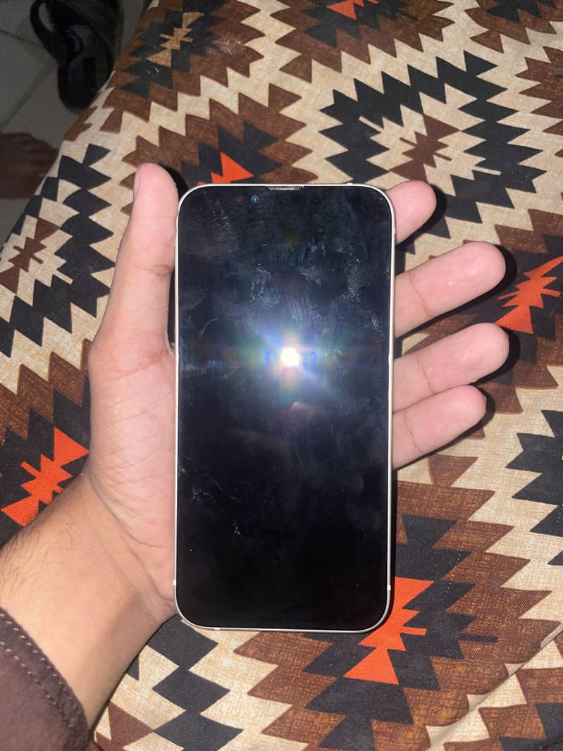 Apple iPhone 13 2